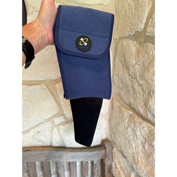 Coodeo Dog Recovery Sleeve Front Leg Large Blue - Picture 6 of 10